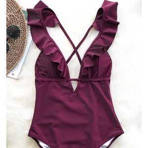 Cupshe falbala heart attack suit. NWT